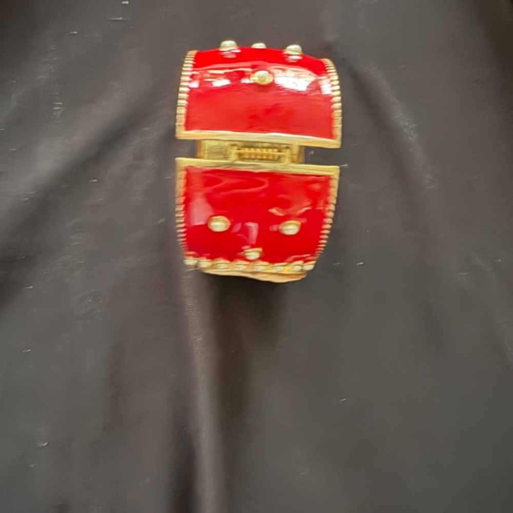 cuff bracelet - Picture 3 of 3